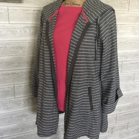 Black & white striped hooded swing zip jacket - Picture 1 of 7
